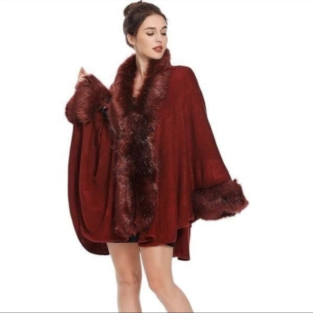 Dolce cabo 
Over coat 
Size L/XL
Red fur